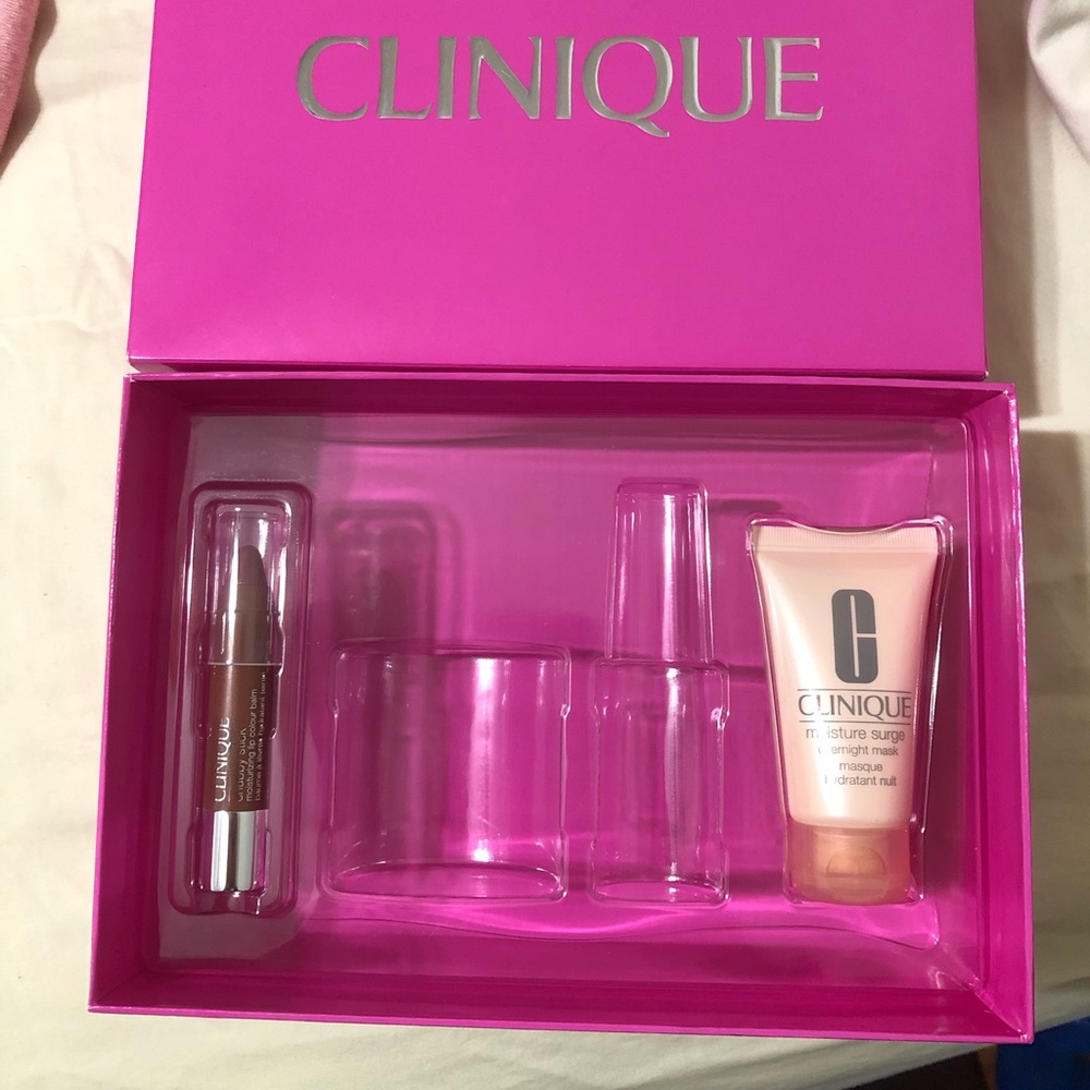 💋 Clinique more than moisture set